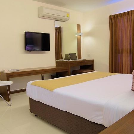 Grand Alpine Hotel Bangkok Exteriér fotografie
